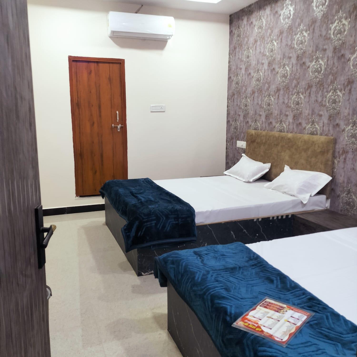Hotel Somnath Inn Удджайн Экстерьер фото