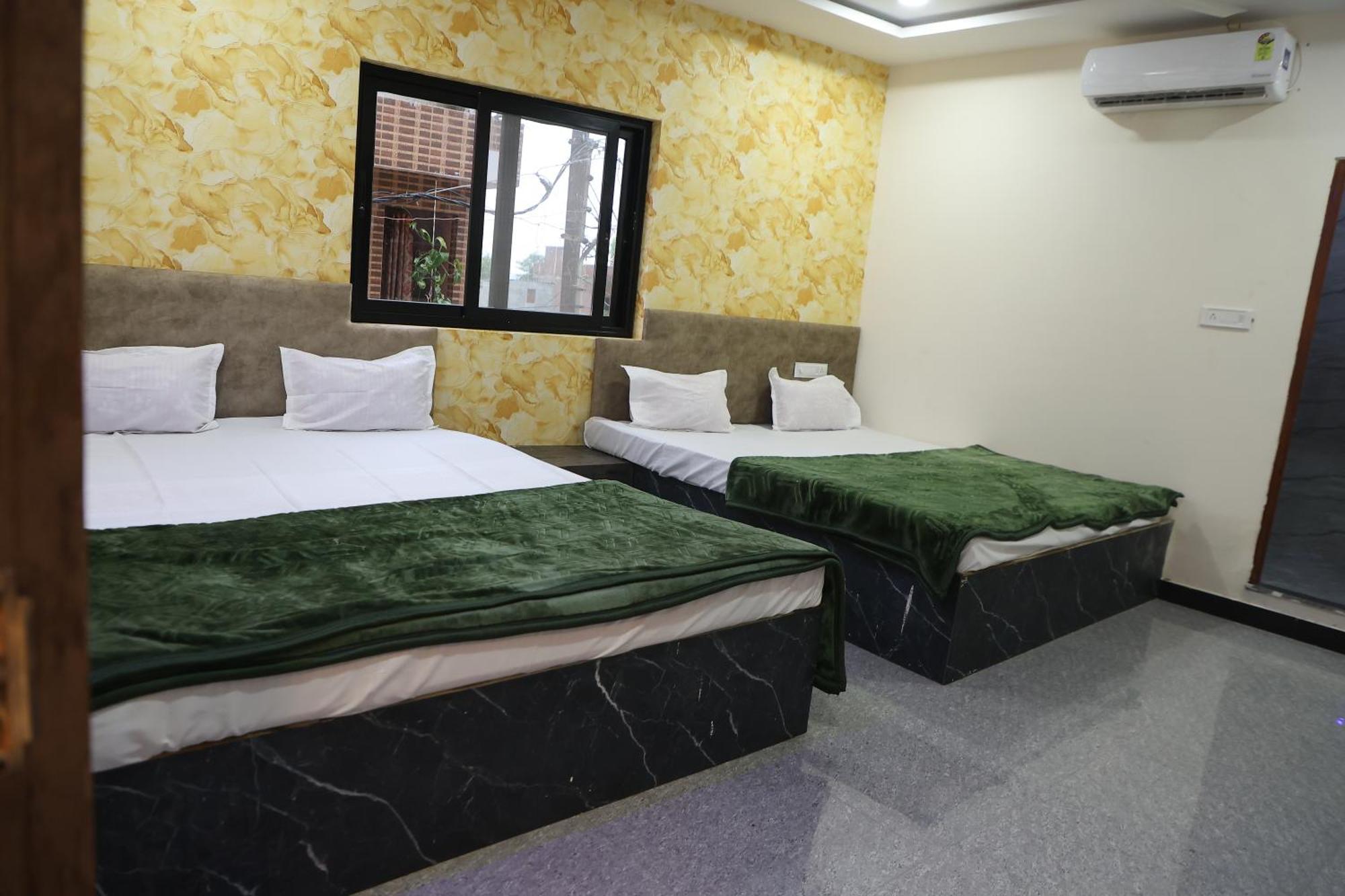 Hotel Somnath Inn Удджайн Экстерьер фото